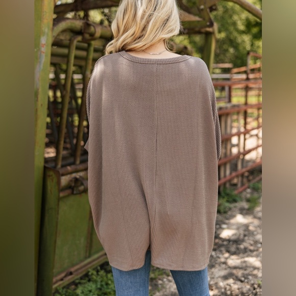 🎉 JUST ARRIVED 🎉 Ribbed Top - Picture 5 of 5